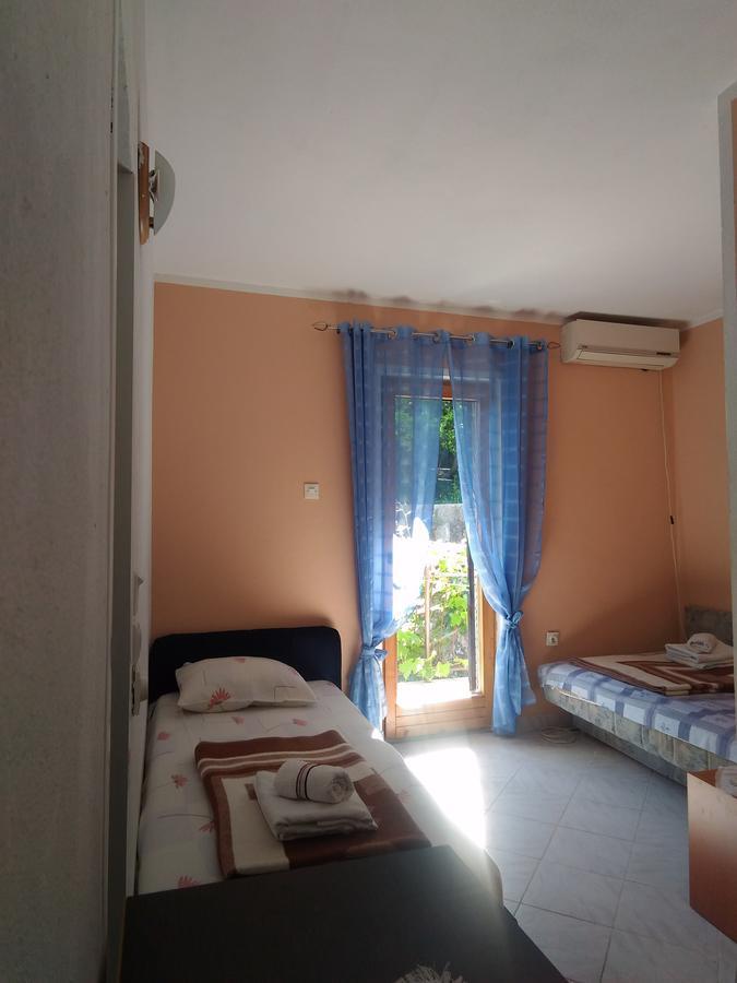 Apartment Angelina Risan Kültér fotó